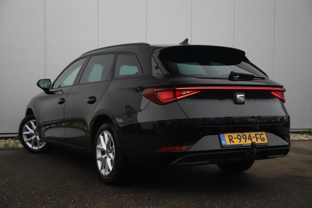 Seat LEON Sportstourer 1.0 TSI Style Business Intense 110PK Trekhaak Virtual Cockpit LED Navigatie Clima Adaptive Cruise Camera Carplay Android
