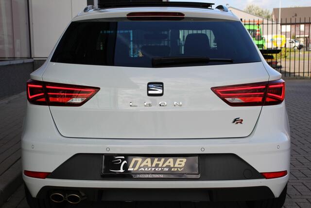 Seat LEON ST 1.5 TSI FR Business Intense | Pano. | Matrix | Leder | Beats | Leder | ACC