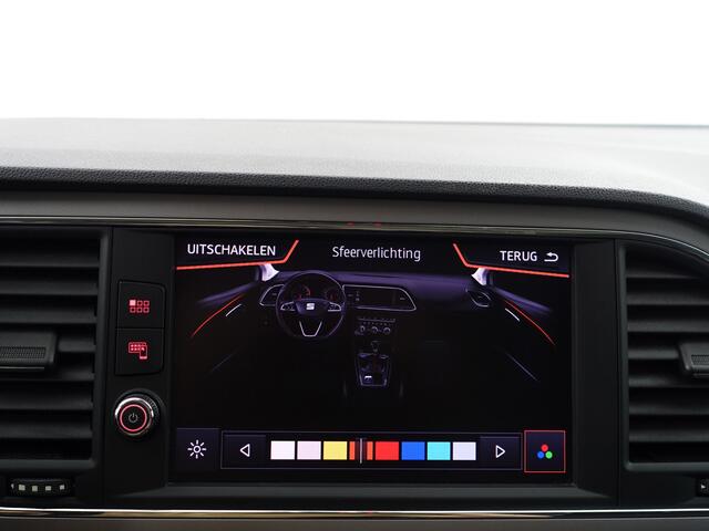 Seat LEON ST 1.5 TSI Xcellence+ Panodak, Beats Audio, Carplay, Sfeerverlichting, 360 Camera, Keyless, Park Assist
