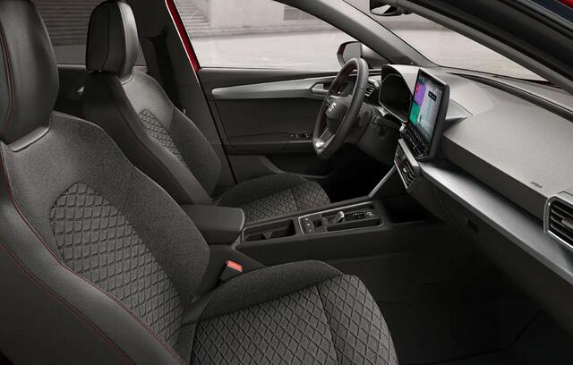 Seat LEON Sportstourer 1.5 TSI e-Hybrid FR PHEV First Edition / 18 inch lichtmetalen velgen / tot 130 km volledig elektrisch / Sportstoelen