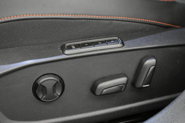 Seat LEON FR Camera Mem Seats Dynamica bekleding