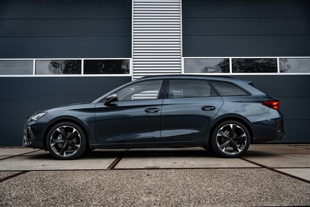 Seat LEON 1.5 eTSI VZ | Stoel/Stuur verwarming |Camera | ACC |