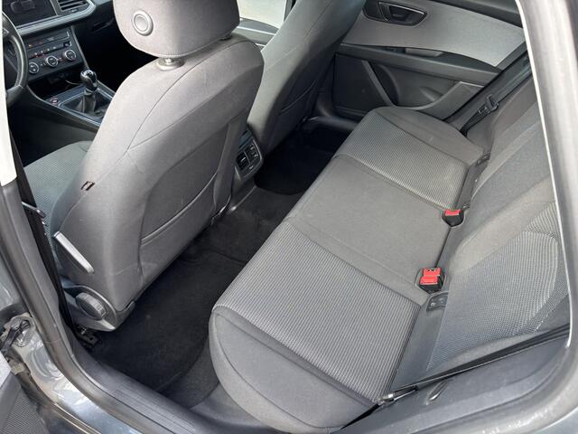 Seat LEON 1.0 EcoTSI Style Business Intense / AIRCO / NAVI / CRUISE