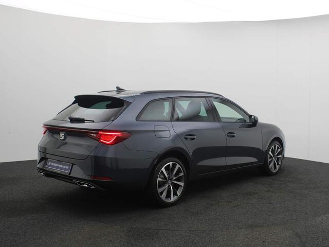 Seat LEON Sportstourer FR Business Intense 1.4 TSI e-Hybrid 204pk DSG Automaat Trekhaak, Adaptive cruise control, Elektrische achterklep, Navigatie, Parkeer assistent, Stoelverwarming, LED verlichting, Achteruitrijcamera, Parkeersensoren