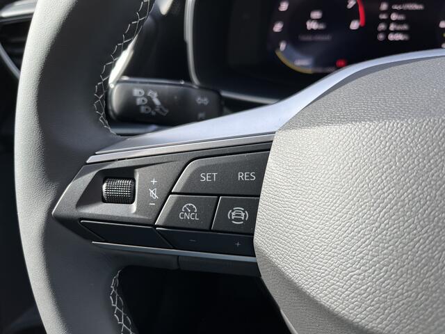 Seat LEON 1.5 TSI Style / Apple CarPlay & Android Auto / LED-achterlichten