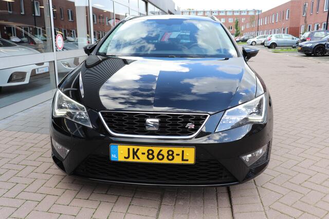 Seat LEON ST 1.4 EcoTSI FR Connect. Trekhaak, Full-led, navigatie
