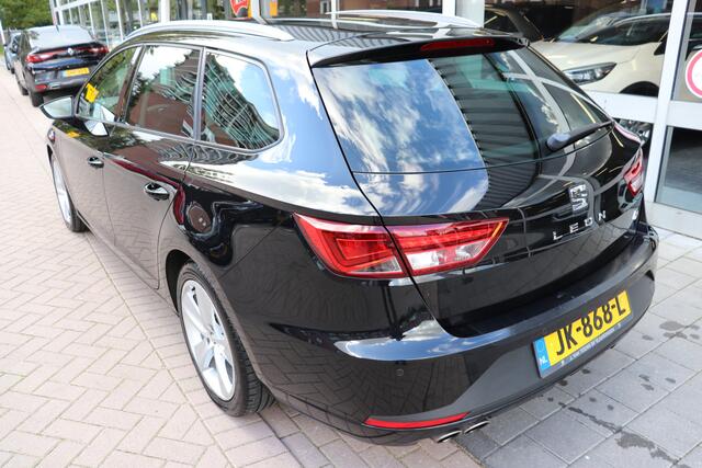 Seat LEON ST 1.4 EcoTSI FR Connect. Trekhaak, Full-led, navigatie