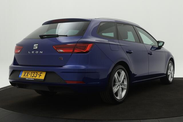 Seat LEON ST BWJ 2019 1.0 116 PK TSI FR Business Intense CLIMA / NAVI / BLUETOOTH / CRUISE / PDC V+A / SPORTSTOELEN / LMV 17 INCH / ISOFIX / KEYLESS ENTRY + START / MULTIFUNCT. STUUR / ZWARTE HEMELBEKL.