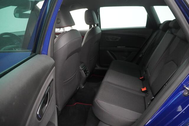 Seat LEON ST BWJ 2019 1.0 116 PK TSI FR Business Intense CLIMA / NAVI / BLUETOOTH / CRUISE / PDC V+A / SPORTSTOELEN / LMV 17 INCH / ISOFIX / KEYLESS ENTRY + START / MULTIFUNCT. STUUR / ZWARTE HEMELBEKL.