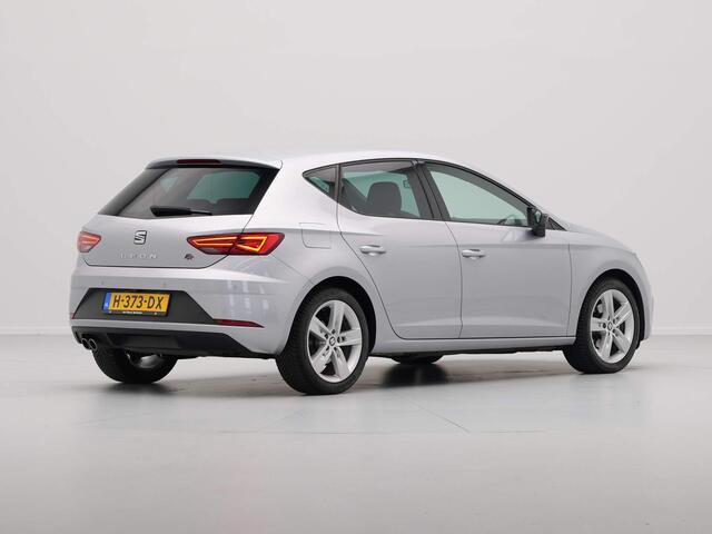 Seat LEON 1.5 TSI 150pk FR Business Intense Navigatie Camera Led Dab+