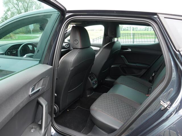 Seat LEON 1.5 eTSI FR 150PK AUT | ADAPT. CRUISE | LED | VIRTUAL
