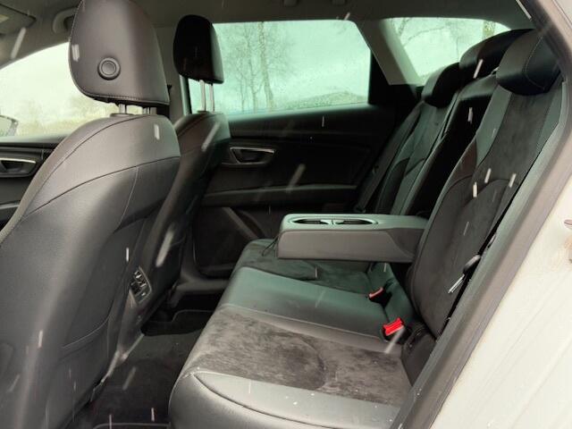 Seat LEON 1.4 - automaat - nap! - airco - cruise - Navi -