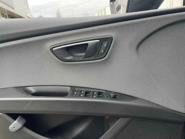 Seat LEON ST 1.0 EcoTSI Style Business Intense Keyless PDC Navi Cruise