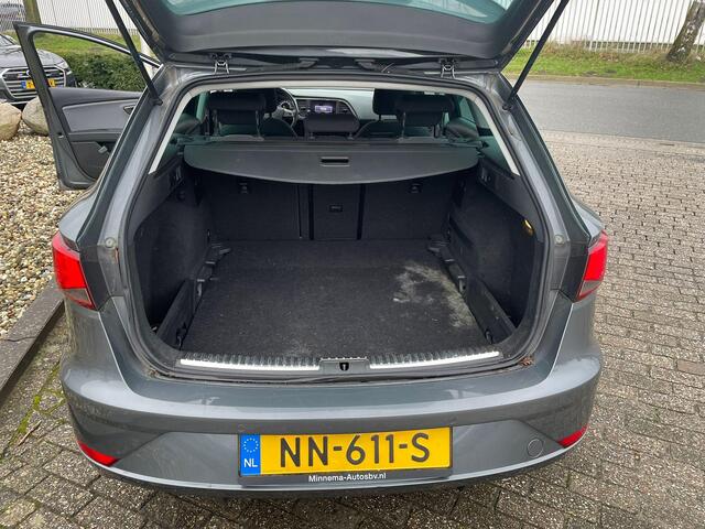 Seat LEON ST 1.0 EcoTSI Style Business Intense Keyless PDC Navi Cruise