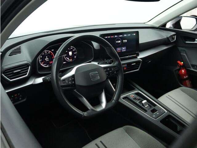 Seat LEON 1.0 eTSI Style Business Intense DSG 110PK |