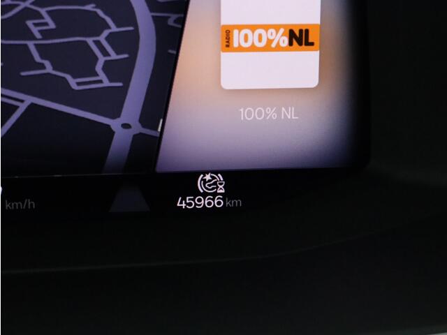Seat LEON 1.0 eTSI Style Business Intense DSG 110PK |
