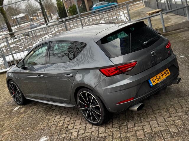 Seat LEON 2.0 TSI CUPRA 300 speciale stoelen grote remschijven