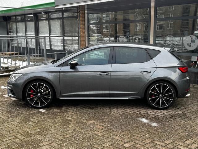 Seat LEON 2.0 TSI CUPRA 300 speciale stoelen grote remschijven