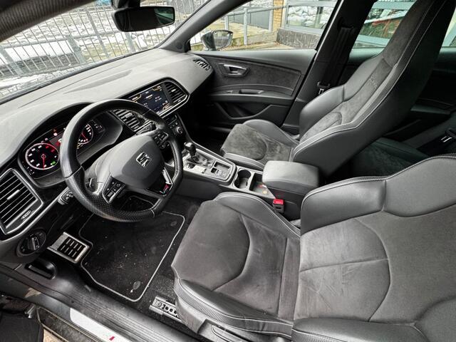 Seat LEON 2.0 TSI CUPRA 300 speciale stoelen grote remschijven