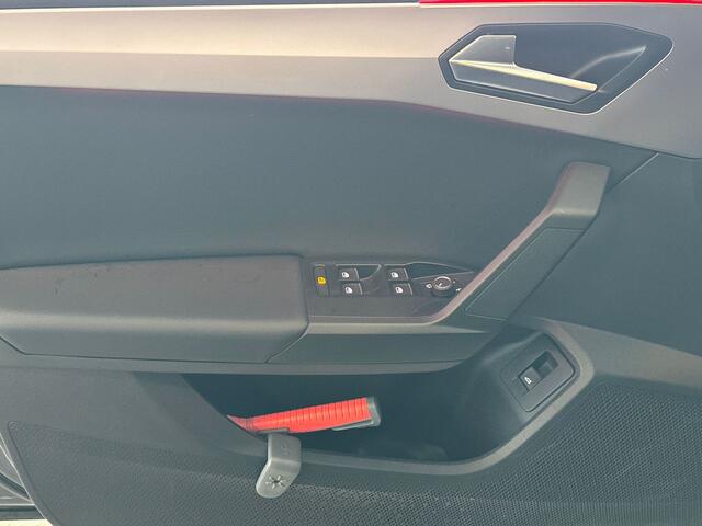 Seat LEON Sportstourer 1.0 110pk eTSI FR Business Intense / Stoelverwarming / Elektrische achterklep / Adaptive Cruise Control
