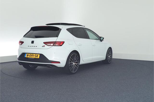 Seat LEON 2.0 TSI 290pk DSG Cupra 290 Camera Led ACC Panoramadak Stoelverwarming Navigatie
