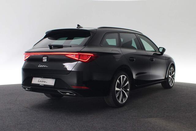 Seat LEON Sportstourer FR Business Intense 1.5 TSI 85kW / 115pk | Matrix LED | Camera | Side Assist | ACC | 18 inch