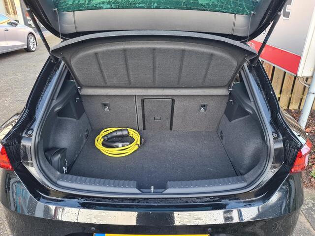 Seat LEON 1.4 TSI eHybrid PHEV FR Business Intense 18"/Panoramadak/Stoelverwarming + memory/Stuurverwarming/Camera/PDC/Dynamic Chassis/Apple Carplay & Android Auto