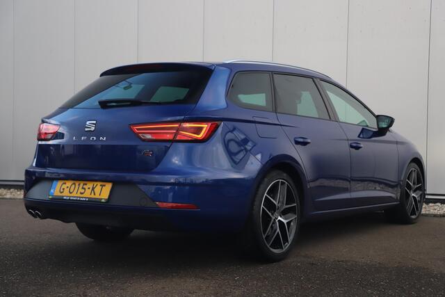 Seat LEON ST 1.5 TSI FR Business Intense 150PK Virtual 18 inch LMV Keyless Full LED Navigatie Clima Cruise Parkeersensor Lane Assist Sfeerverlichting