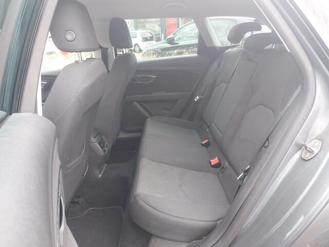 Seat LEON ST 1.0 EcoTSI Style Connect | Navigatie | Trekhaak | Parkeersensoren |