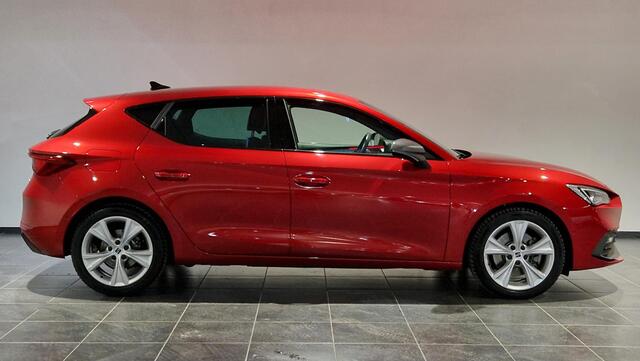 Seat LEON 1.5 eTSI FR Launch Edition | Camera | Keyless | Stoelverwarming