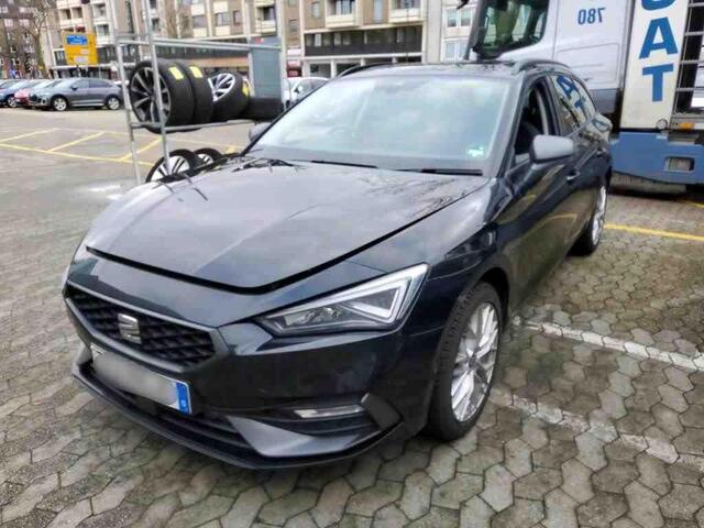 Seat LEON Sportstourer FR 1.4 eHybrid Panodak | Keyless | Camera | Memory | Half Leer | Adaptive cruise |