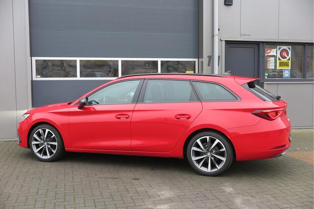 Seat LEON Sportstourer 1.5 eTSI FR 150pk/ 110kW mild hybride DSG Launch Edition Led , Navi, Adaptive cruise, Virtual cockpit , Sportstoelen, LMV. DAB+ , Inparkeerhulp etc.