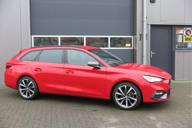 Seat LEON Sportstourer 1.5 eTSI FR 150pk/ 110kW mild hybride DSG Launch Edition Led , Navi, Adaptive cruise, Virtual cockpit , Sportstoelen, LMV. DAB+ , Inparkeerhulp etc.