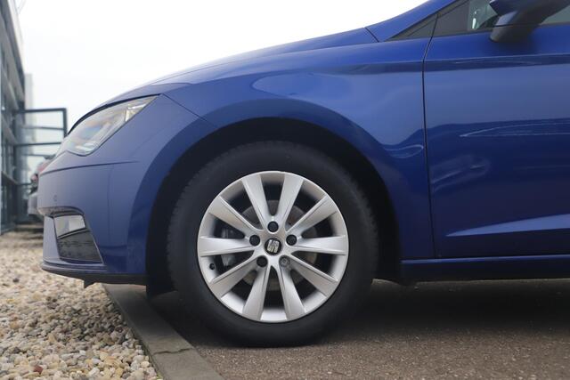 Seat LEON ST 1.0 TSI Style Ultimate Edition Trekhaak Keyless Navigatie Achteruitrijcamera Clima Cruise Carplay Android Getint Glas