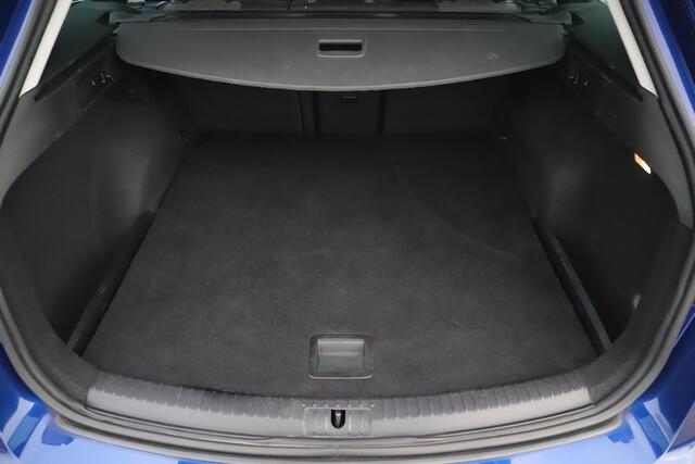 Seat LEON ST 1.0 TSI Style Ultimate Edition Trekhaak Keyless Navigatie Achteruitrijcamera Clima Cruise Carplay Android Getint Glas