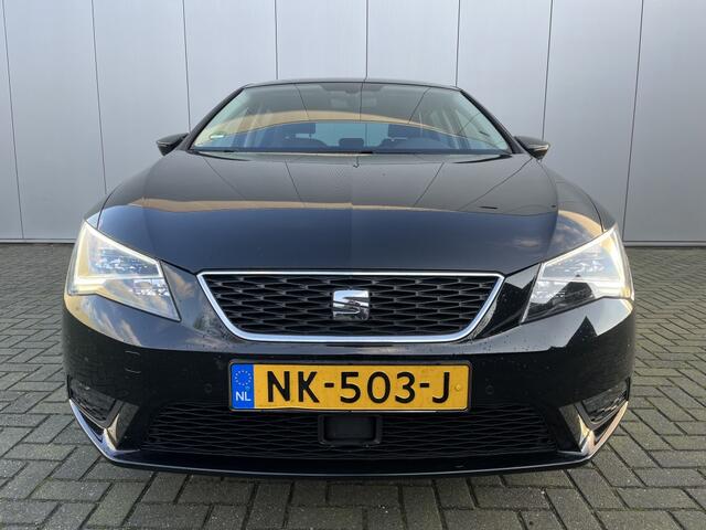 Seat LEON 1.2 TSI Style Business Trekhaak LED