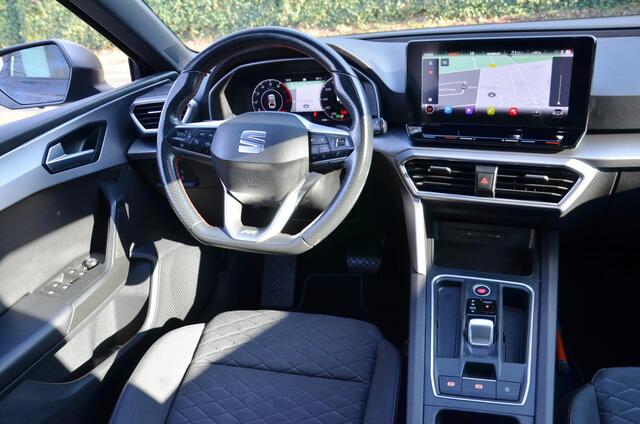 Seat LEON Sportstourer 1.5 eTSI FR Launch Edition Automaat/Led/Pdc/Ecc/Virtual Cockpit/Cr-Control adaptief/Privacy-Glass/18-Inch Lmv