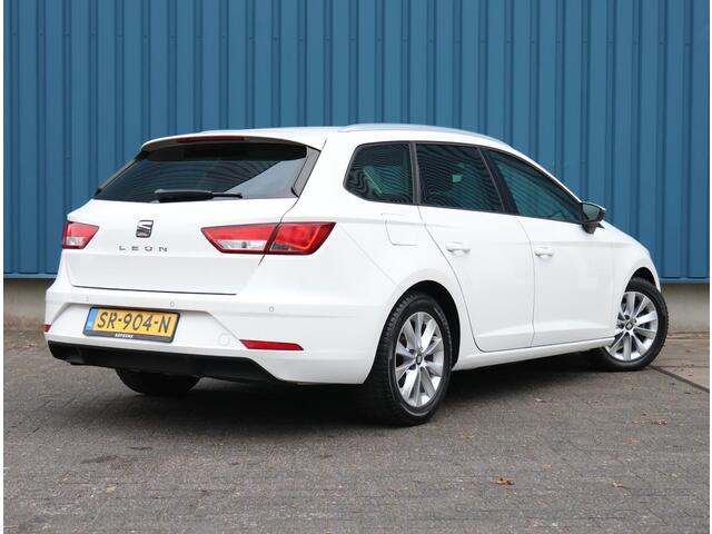 Seat LEON ST 116pk TSI Style Intense | 1ste eigenaar | Climate | Navigatie | Parkeersensoren | Privacy Glass
