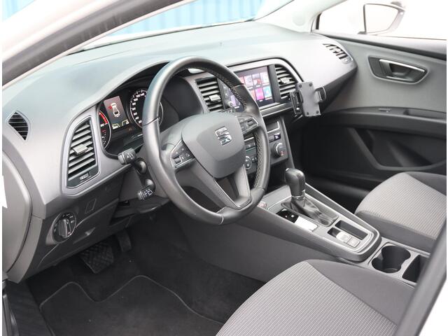 Seat LEON ST 116pk TSI Style Intense | 1ste eigenaar | Climate | Navigatie | Parkeersensoren | Privacy Glass
