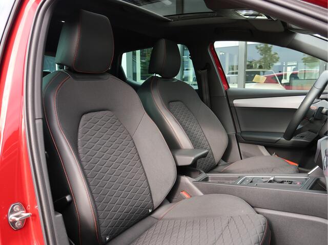 Seat LEON 1.5 TSI FR Launch Edition | Panorama | Adaptive Suspension | Stoelverw.