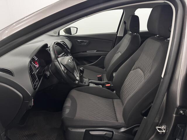 Seat LEON 1.2 TSI Style Business Clima, Parkeersensoren, Stoelverwarming, Cruise control, A start stop, Lichtmetalen velgen
