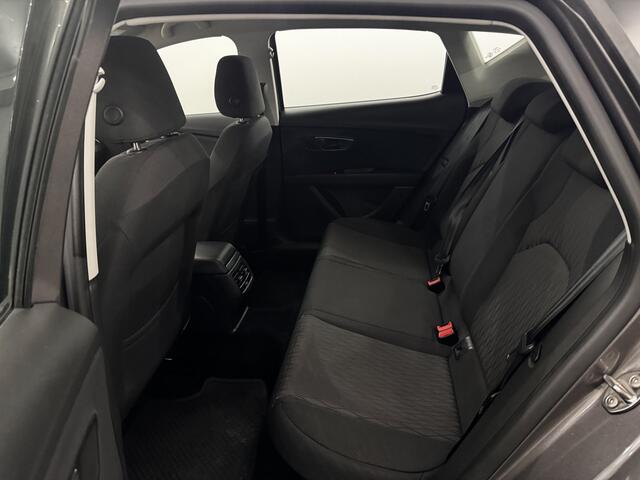 Seat LEON 1.2 TSI Style Business Clima, Parkeersensoren, Stoelverwarming, Cruise control, A start stop, Lichtmetalen velgen