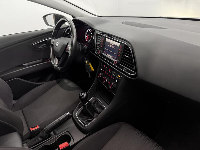 Seat LEON 1.2 TSI Style Business Clima, Parkeersensoren, Stoelverwarming, Cruise control, A start stop, Lichtmetalen velgen