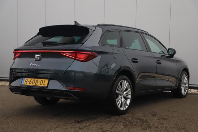 Seat LEON Sportstourer 1.0 TSI Style Business Intense 110PK 17 inch Full LED Navigatie Carplay Android Adaptive Cruise Lane Assist Getint Glas