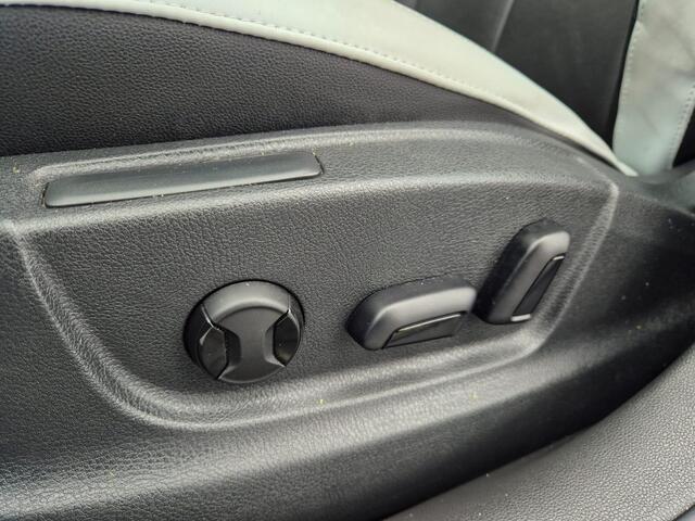 Seat LEON 2.0 TSI Cupra 290pk | Handbak | Leder | LED