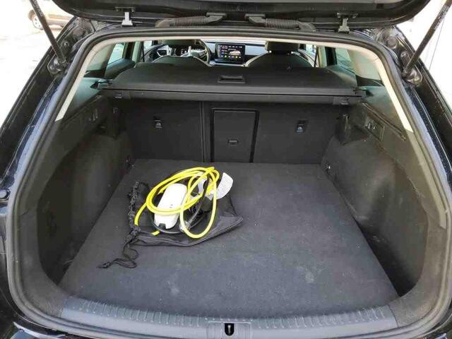 Seat LEON Sportstourer 1.4 TSI eHybrid 204pk PHEV FR / Matrix LED / Memory / Navi / Wordt Verwacht
