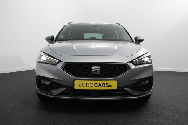 Seat LEON 1.4 eTSI DSG eHybrid PHEV FR ST SEAT Leon 1.4 eTSI DSG eHybrid PHEV FR ST | Navigatie | Apple Carplay/Android Auto | Adaptive cruise control | Parkeersensoren | Camera | Virtual Cockpit | Verwarmde voorstoelen | Stuurverwarming | LED Matrix verlichting