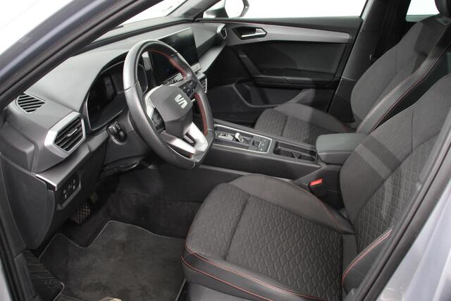 Seat LEON 1.4 eTSI DSG eHybrid PHEV FR ST SEAT Leon 1.4 eTSI DSG eHybrid PHEV FR ST | Navigatie | Apple Carplay/Android Auto | Adaptive cruise control | Parkeersensoren | Camera | Virtual Cockpit | Verwarmde voorstoelen | Stuurverwarming | LED Matrix verlichting