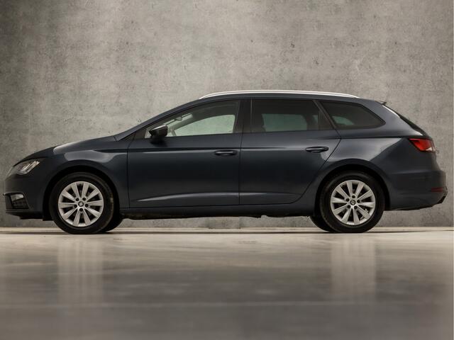 Seat LEON ST 1.0 TSI Sport (APPLE CARPLAY, NAVIGATIE, CLIMATE, CAMERA, KEYLESS, SPORTSTOELEN, GETINT GLAS, LANE ASSIST, PARKEERSENSOREN, NIEUWE APK, NIEUWSTAAT)