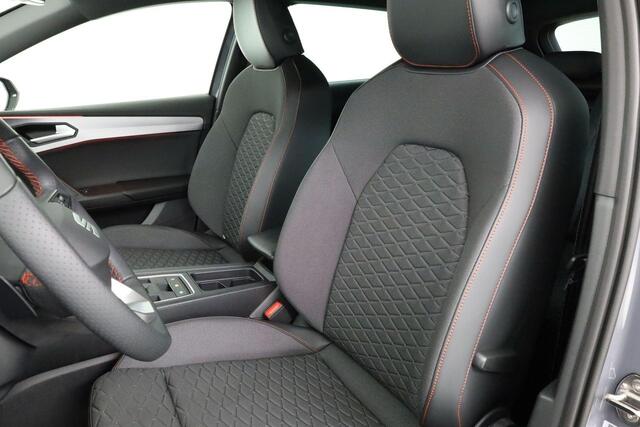 Seat LEON FR First Edition 1.5 TSI eHybrid 150kW / 204 pk DSG | LED | Side Assist | Camera | Privacy glass | 18 inch